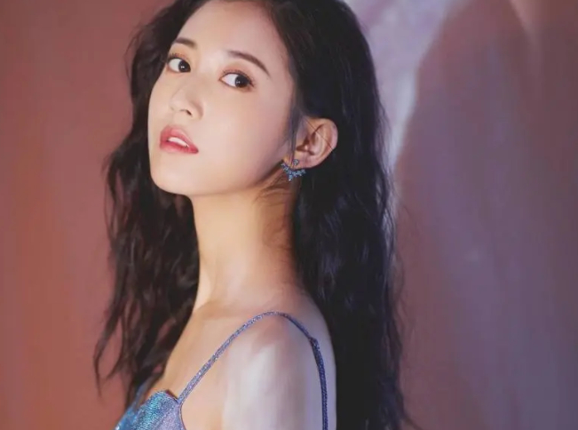 陈钰琪投靠贾乃亮?沈月孙宁复合?此沙被港圈力捧?林一和虞书欣秀恩爱?