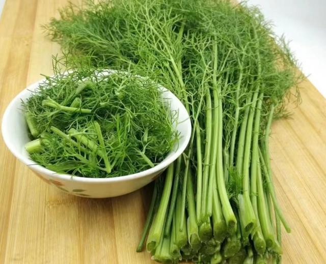 5月,这菜使劲吃,一祛湿驱寒,二消食,三助睡眠,包饺子真香呀|茴香|包