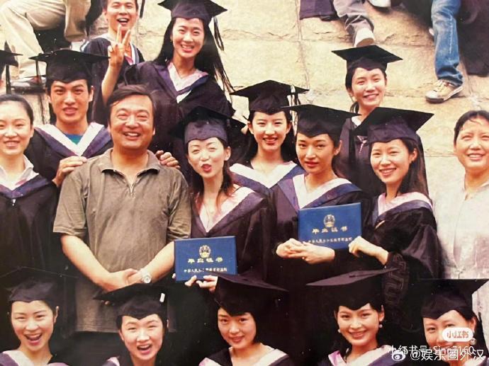 考古刘亦菲北电毕业照 676767 这时候才19岁吧 美的像另一个