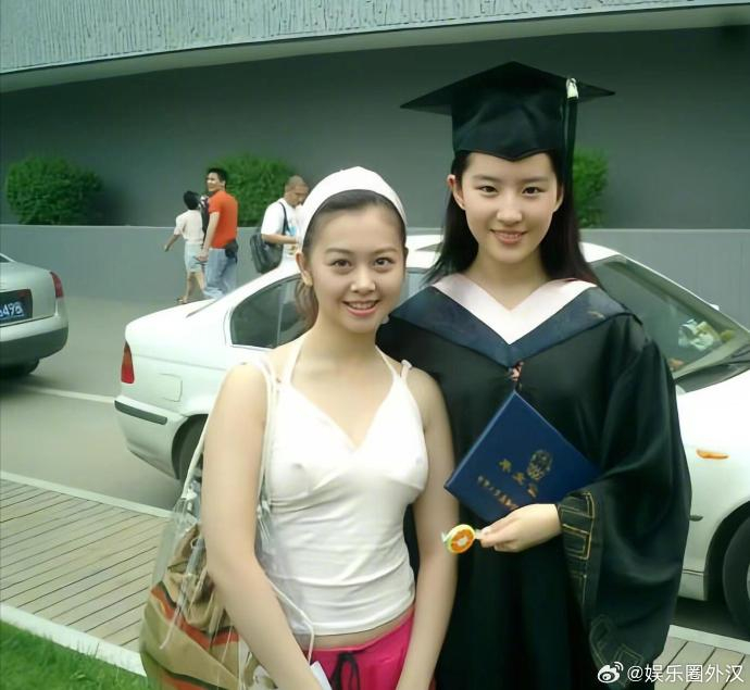考古刘亦菲北电毕业照 676767 这时候才19岁吧 美的像另一个