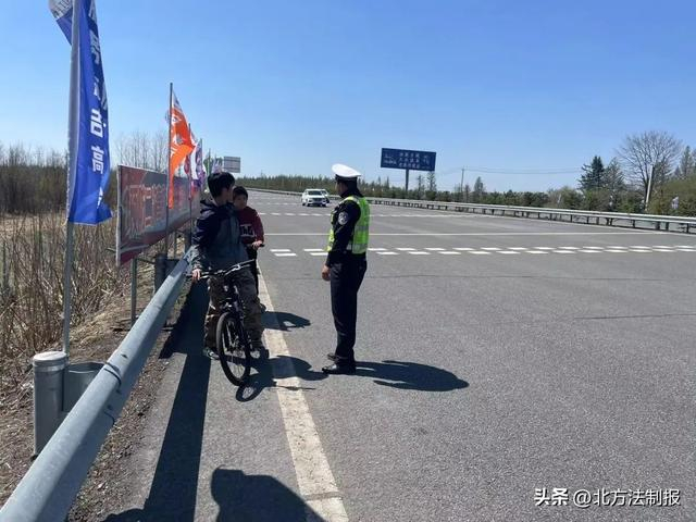 "追风少年"欲骑行高速,警察蜀黍耐心劝返