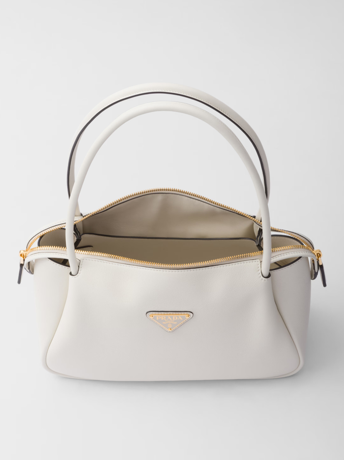 这个到处断货的包,真的好背!|prada|包包_新浪新闻