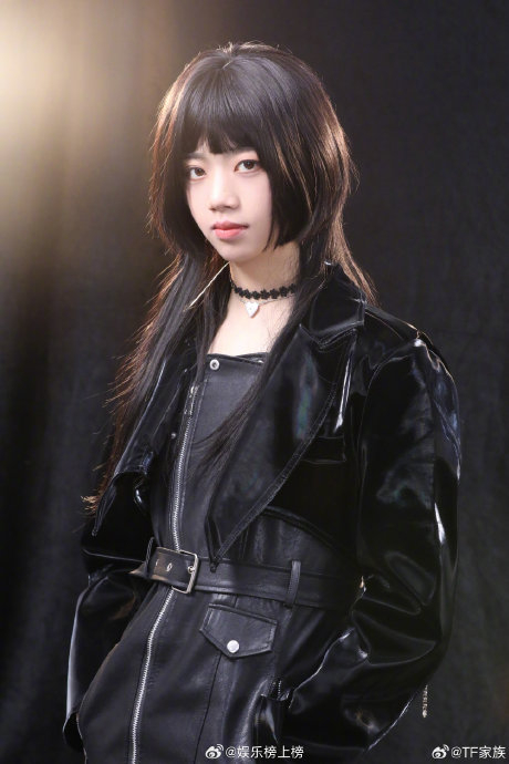 tf四代练习生女装照,谁好看?