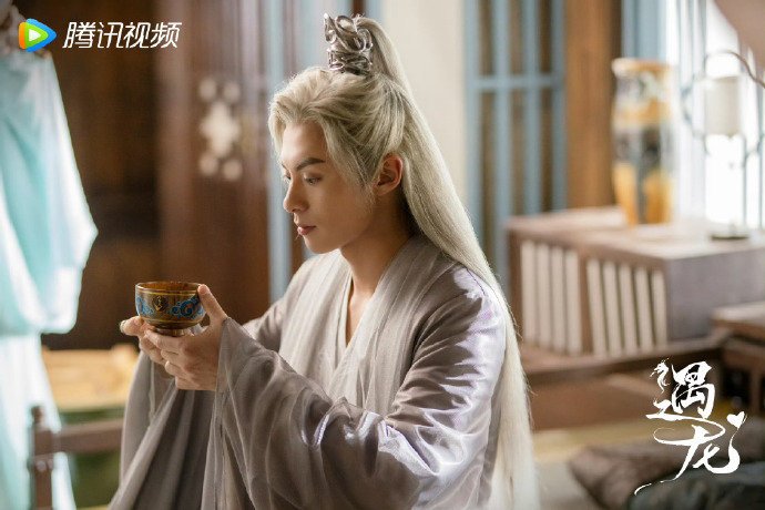 王鹤棣《遇龙》播出三周年,是遇到尉迟龙炎的第三年