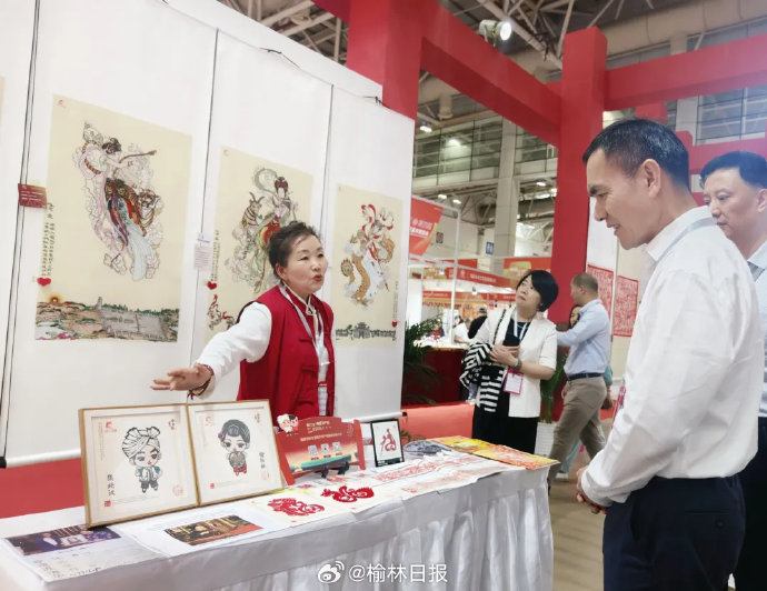 激活"榆林剪纸""绥德石雕""清涧石板"等传统优势产业的发展动力,深挖