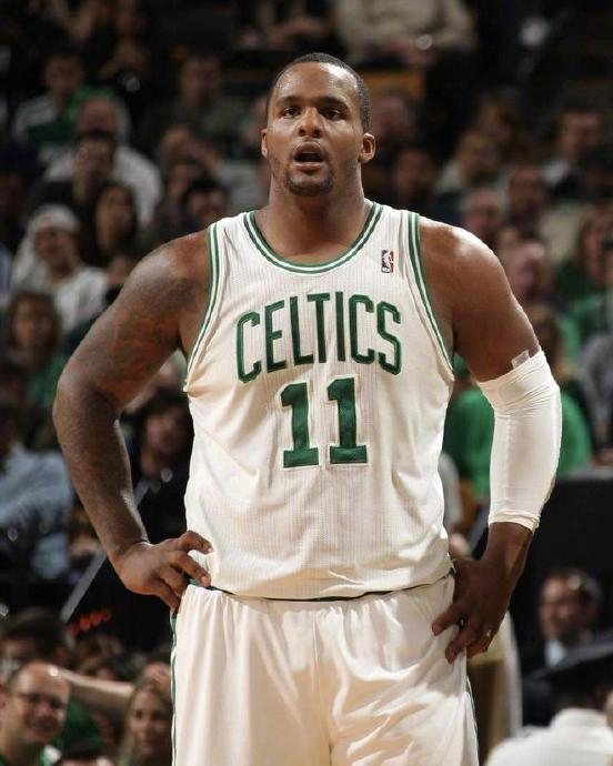 前nba凯尔特人队球员"大宝贝"格伦·戴维斯因医疗保险诈骗,被判入狱3