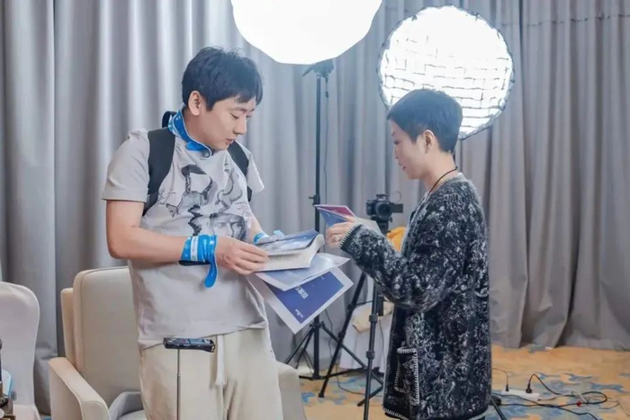 山东网红,坑惨百度副总裁__财经头条