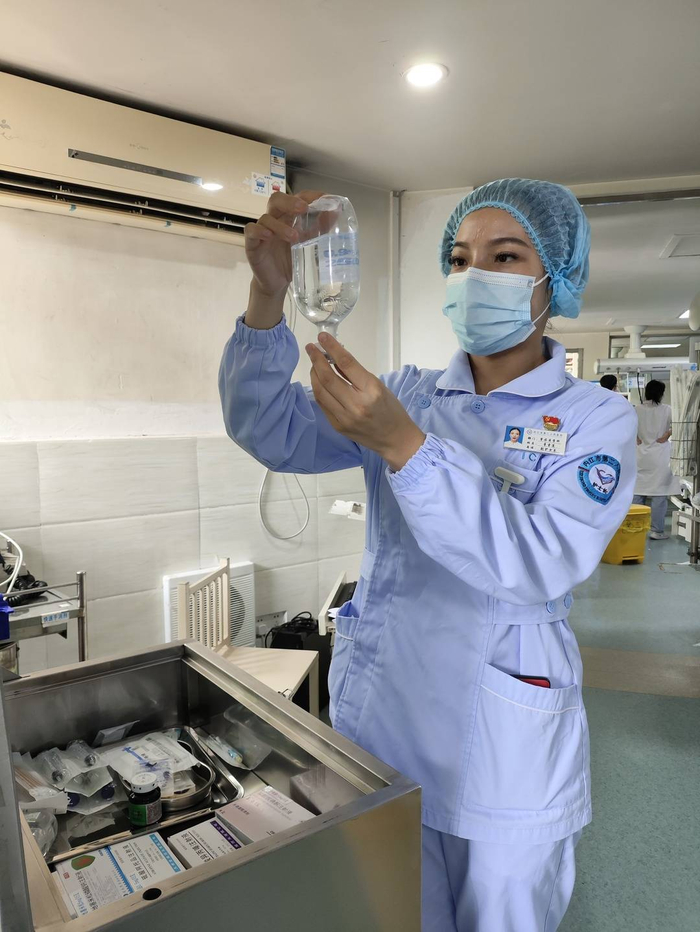 四川内江优秀护士代表讲述从业故事 抒发职业自豪感