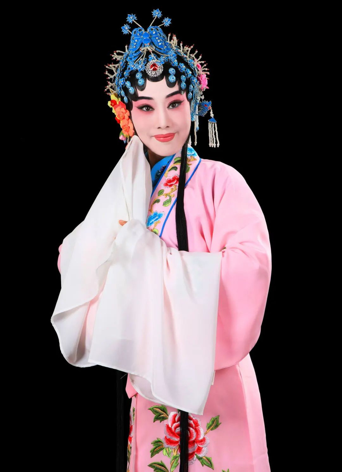 用回望的视角看王希玲|豫剧|王希玲|陆逊_新浪新闻
