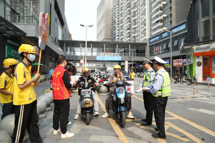集中整治!江门警方十多天查处3000余起!骑摩电的街坊注意了