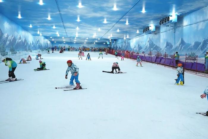 江西宜春明月山滑雪场图片