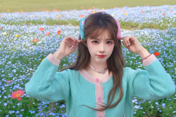 snh48-郝婧怡一个人逛公园有点寂寞,一群人又太喧闹,两个人刚刚好!