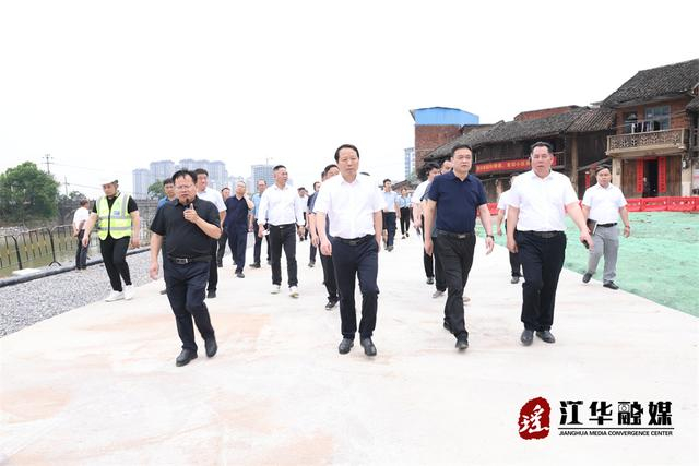 江华重点工作推进会召开