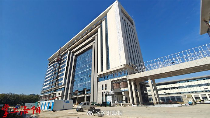 中航光电基础器件产业园正式在洛龙区落成投产