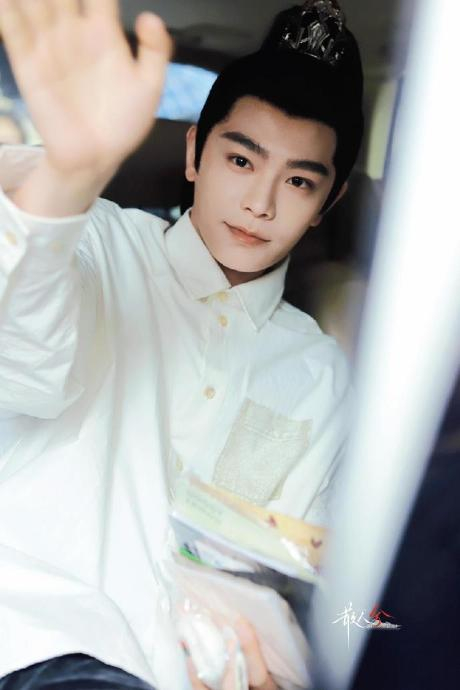 每次都会拿粉丝写的信唉~暖心小丁丁禹兮《山河枕》出妆路透96