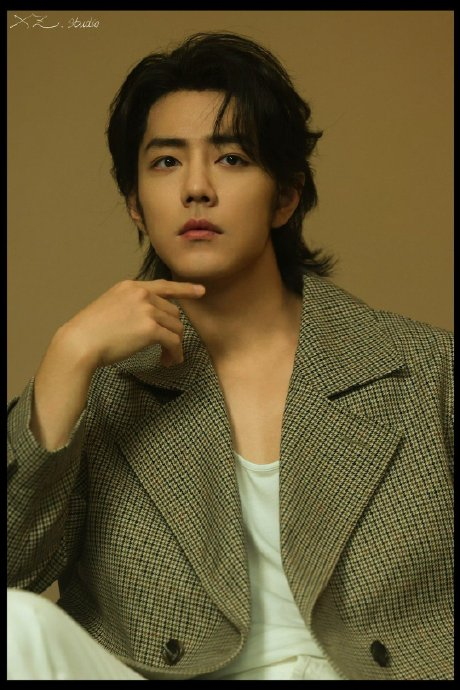 大明星肖战和他的各色各式西装战袍