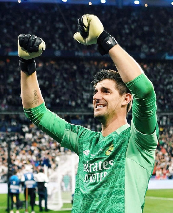 祝库尔图瓦32岁生日快乐!|库尔图瓦_新浪新闻