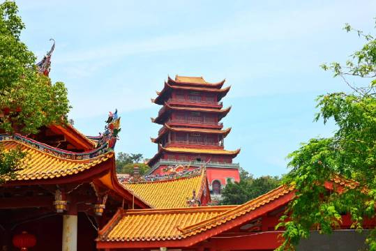 厦门同安梵天寺与梅山寺 两个寺庙离的很近 梵天寺更大更好看 佛教