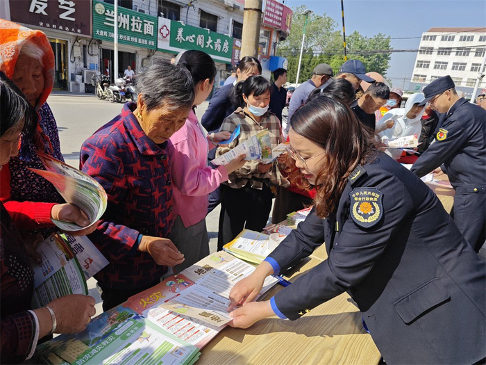 海州区宁海街道开展5·12防灾减灾日宣传活动
