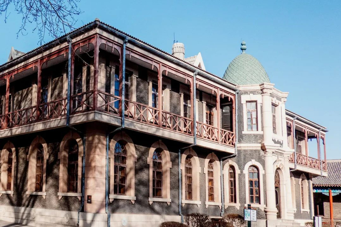 美食推荐:白肉血肠,酱骨头,排骨炖豆角,溜肉段.你还想去哪些城市旅行?