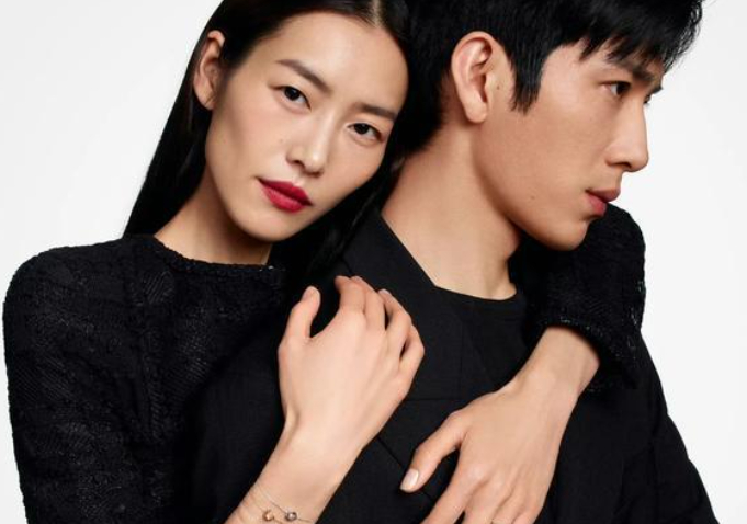 井柏然利用刘雯洗白gay传闻?戚薇打压刘忻?杨紫背刺高亚麟?