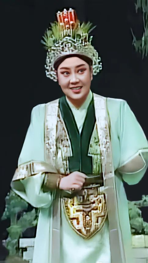 精美卓彩王希玲