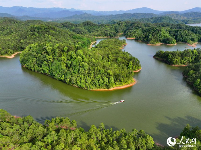 江西瑞金:巡库监管护碧水