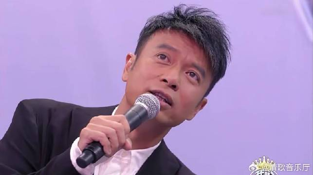 周深模仿女生说话 不料被李克勤拆穿,笑不活了!