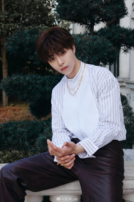 陈立农 不仅歌声温暖