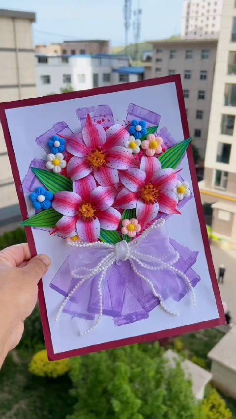 丙烯颜料搭配水果网就能做好看的百合花花束,成品很惊艳,你也动手