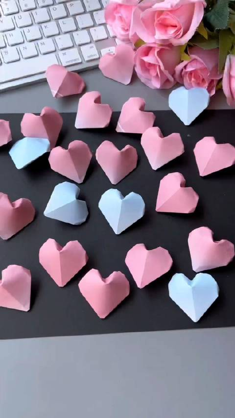 正方形纸折漂亮的立体爱心,简单又好看