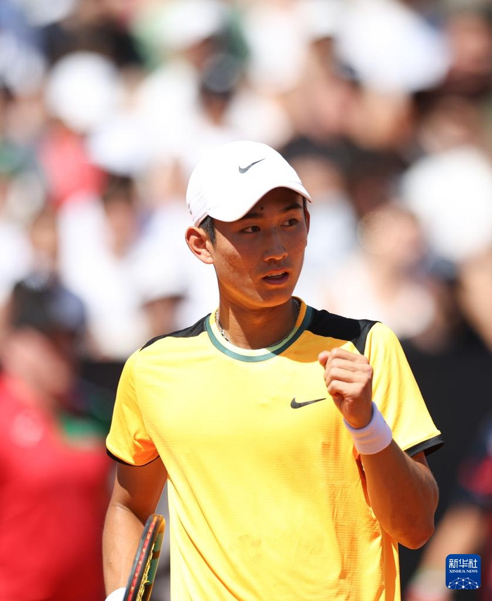 网球——罗马大师赛:商竣程止步第二轮