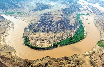 宁夏中卫市南长滩村:黄河臂弯 "翡翠"秘境