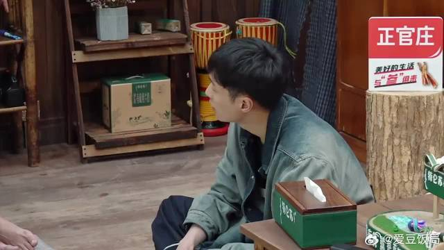 张艺兴感情问题主打理论学习,生活是属于你的,做自己就好啦