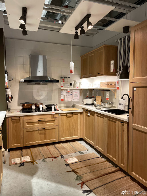 每次逛宜家都要把厨房样板间拍个遍,太好看了!