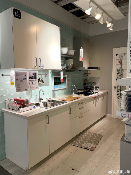 每次逛宜家都要把厨房样板间拍个遍,太好看了!