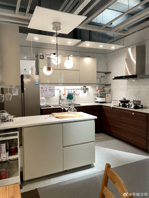 每次逛宜家都要把厨房样板间拍个遍,太好看了!