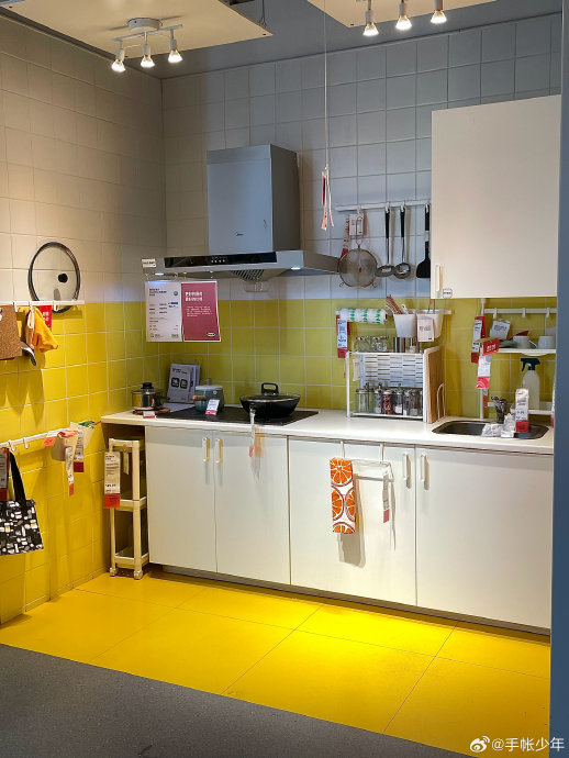 每次逛宜家都要把厨房样板间拍个遍,太好看了!