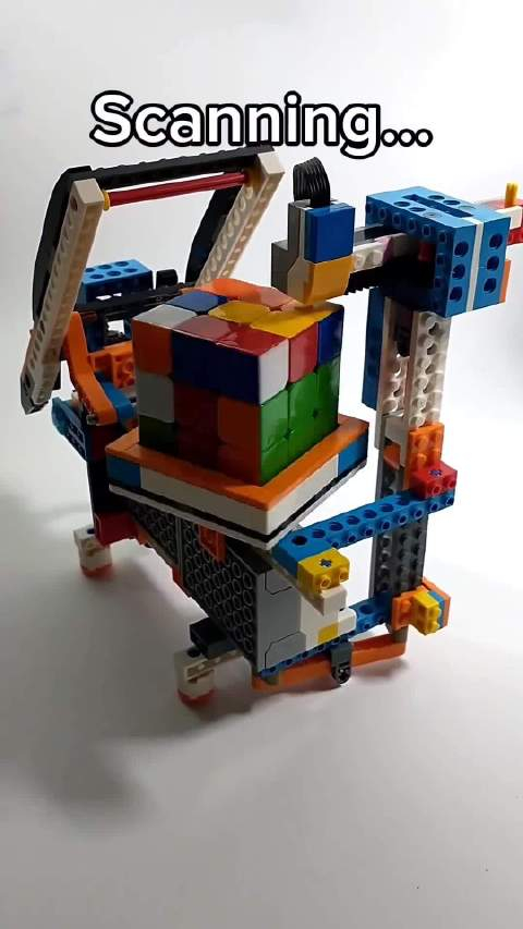 乐高机器人 lego mindstorms 的魔方还原, 道理我都懂,但还是觉得厉害