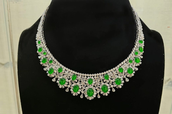 缅甸富豪撤拍价值数千万翡翠,缅甸局势趋紧或影响翡翠价格