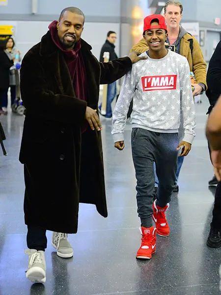 坎爷要回nike重启air yeezy了吗.