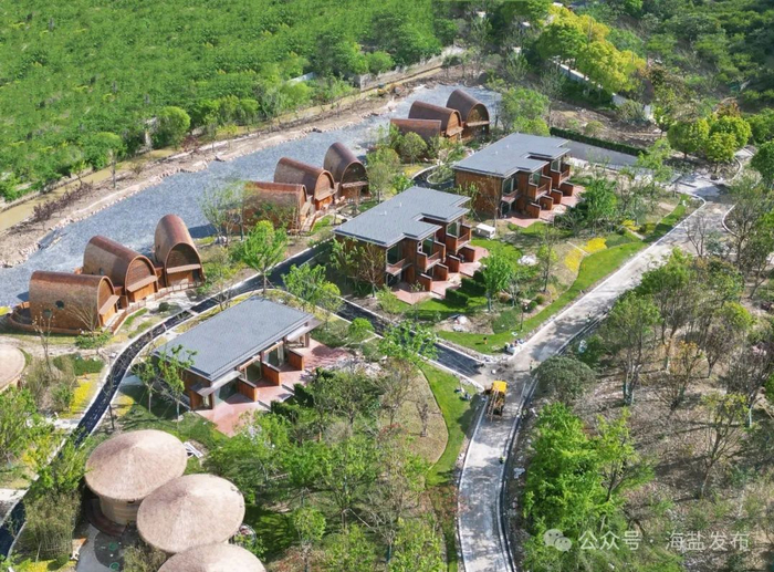 拥有空调 地暖,凭借:室内恒温水乐园,芙罗拉花园,幻想岛儿童乐园,及n