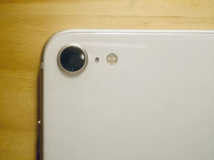 触手可及的「小确幸」:聊聊我为什么还在用 iphone se