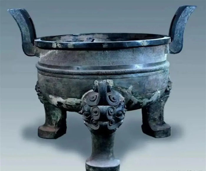 "武王墩"新出土:这个青铜鼎体型比铸客大鼎更大!