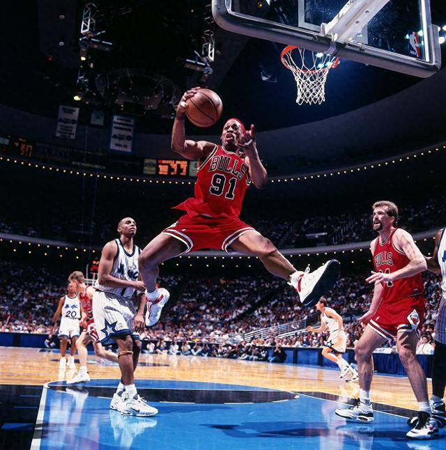 真挚的祝福!祝"大虫"罗德曼63岁生日快乐989898