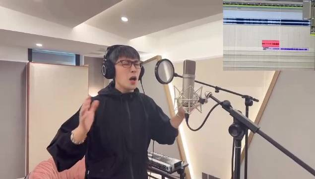 张赫煊的重生舞台已然搭建,他从小二班一路走来,如今要在这里绽放光芒