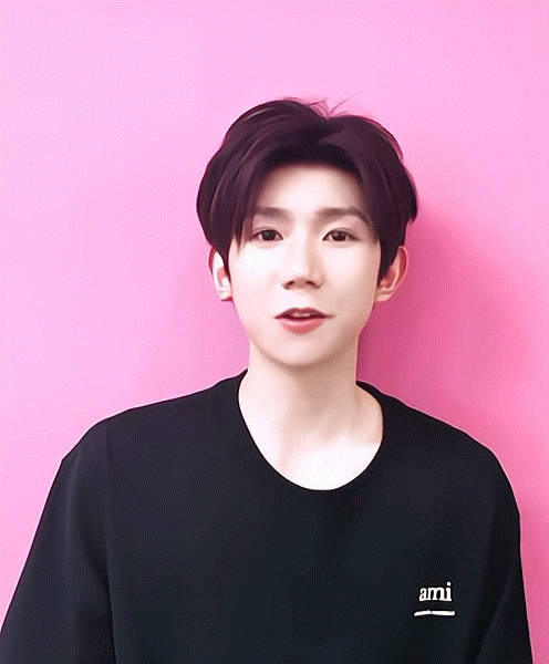 兔牙 小源儿给新歌打call|新歌|王源_新浪新闻