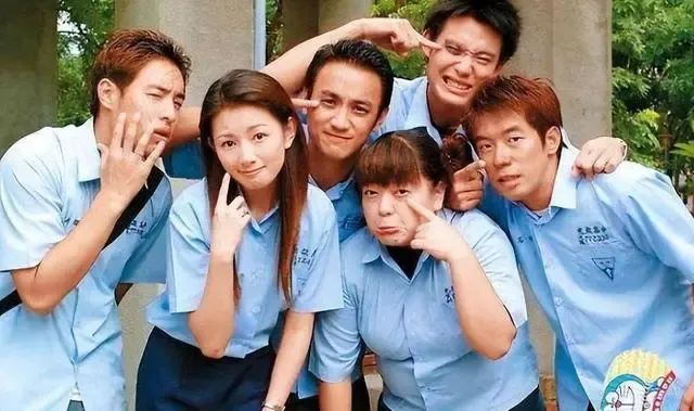 婚后4年,潘玮柏胖到200斤:差点认不出.