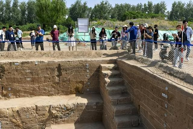 "行走河南·读懂中国"文物探源集中采访走进郑州|郑州市|考古|文物_新