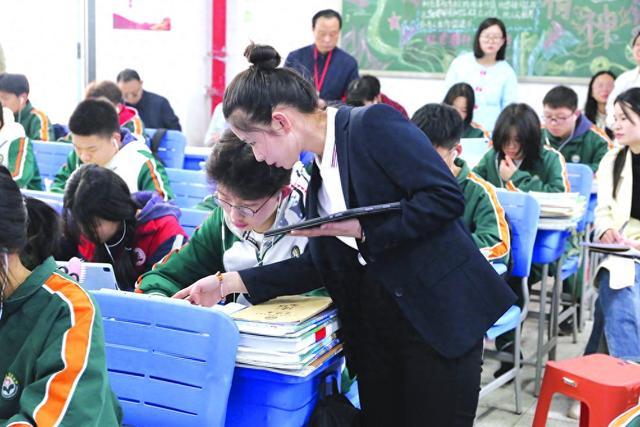 岳阳市博雅南湖学校 ai点睛课堂 智慧赋能未来